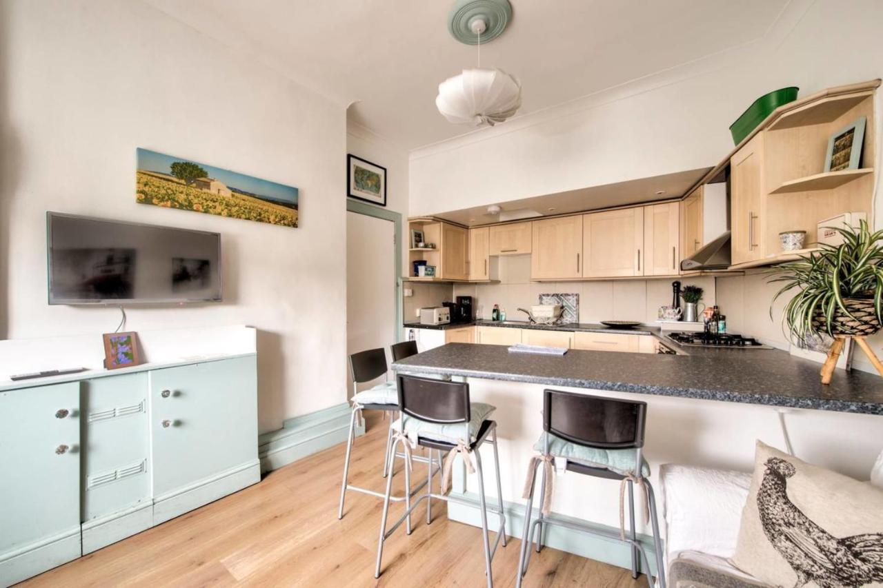 Guestready - Cosy Home 5 Minutes From Waverley! Единбург Екстер'єр фото