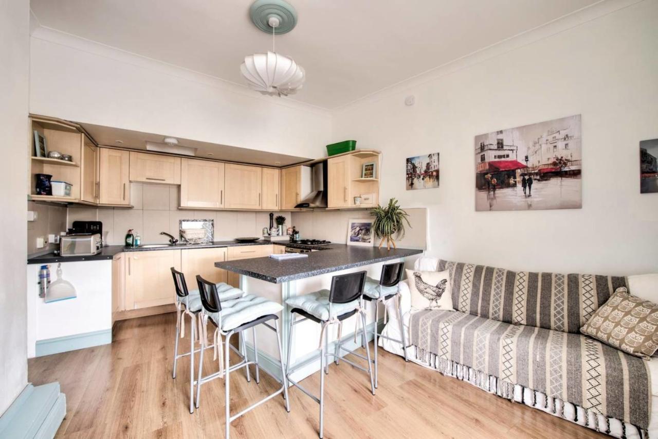 Guestready - Cosy Home 5 Minutes From Waverley! Единбург Екстер'єр фото