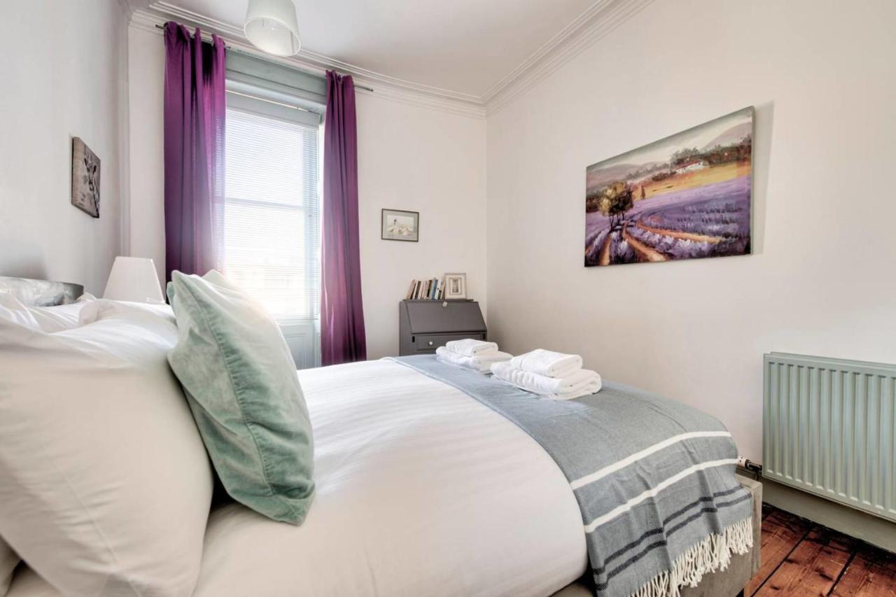 Guestready - Cosy Home 5 Minutes From Waverley! Единбург Екстер'єр фото